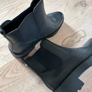 Sam Edelman Women's Judah Chelsea Boots Black Leather 8.5